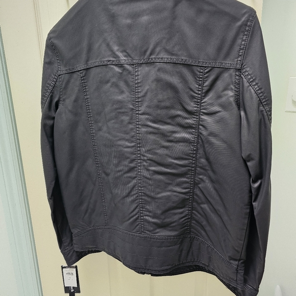 Wilson's Leather Black Rivet Men's Jacket - Picture 2 of 7